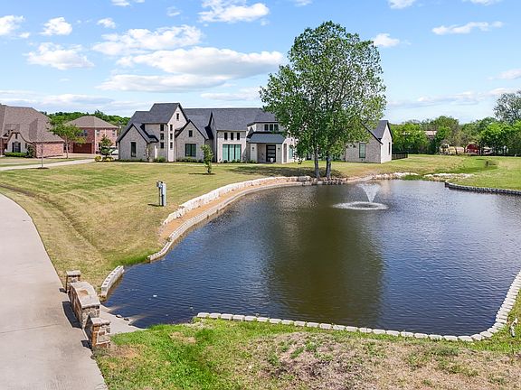 4th image of 1285 Rimrock Dr