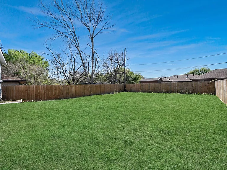 7160 Rook Blvd — Photo 29