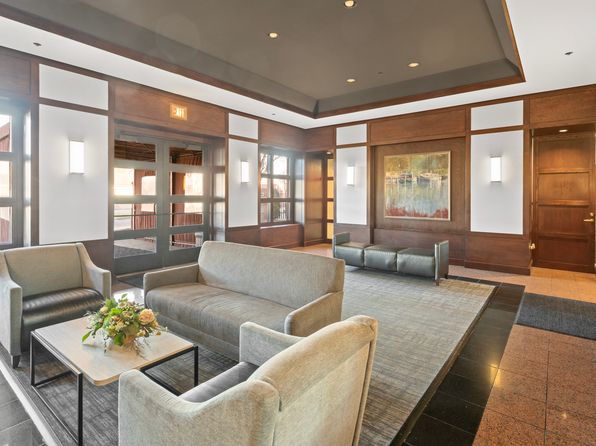250 E Harbortown Dr APT 1007