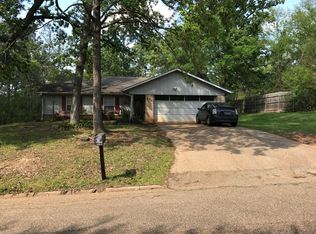 226 Mosley Cir N, Longview, TX 75605