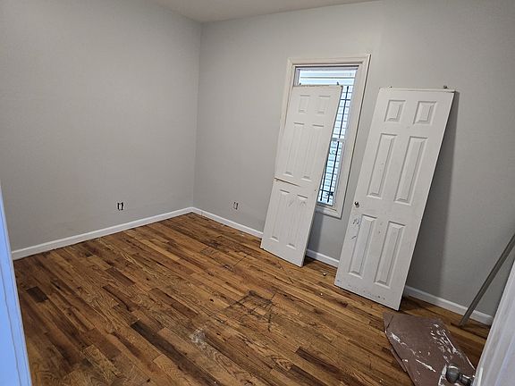 3rd image of 838 S 16th St #Aa1