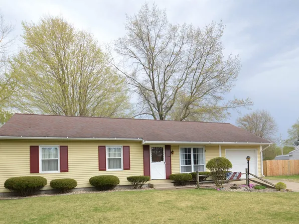 107 Sunset Dr, Walkerton, IN 46574