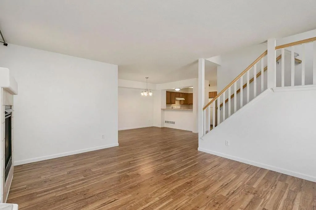 2075 Tonopas Ct, 103 — Photo 2