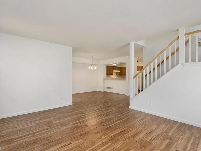 2075 Tonopas Ct #103 — Photo 2