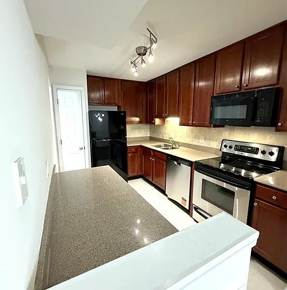 3513 Essex Ave #67 — Photo 4
