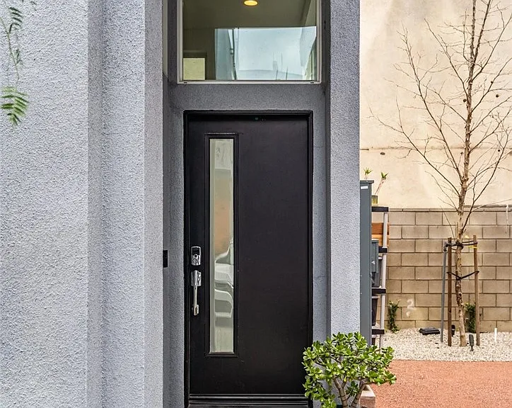 3032 N Coolidge Ave — Photo 28