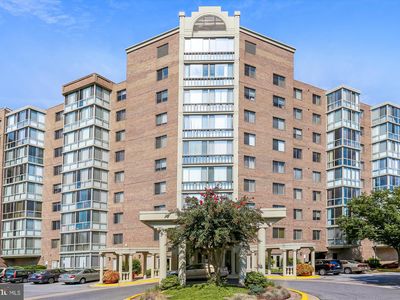 3005 S Leisure World Blvd APT 823, Silver Spring, MD, 20906