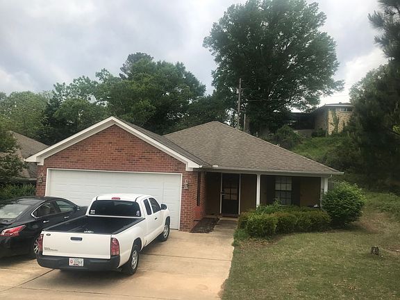 3rd image of 102 Bailey Patricia Ave