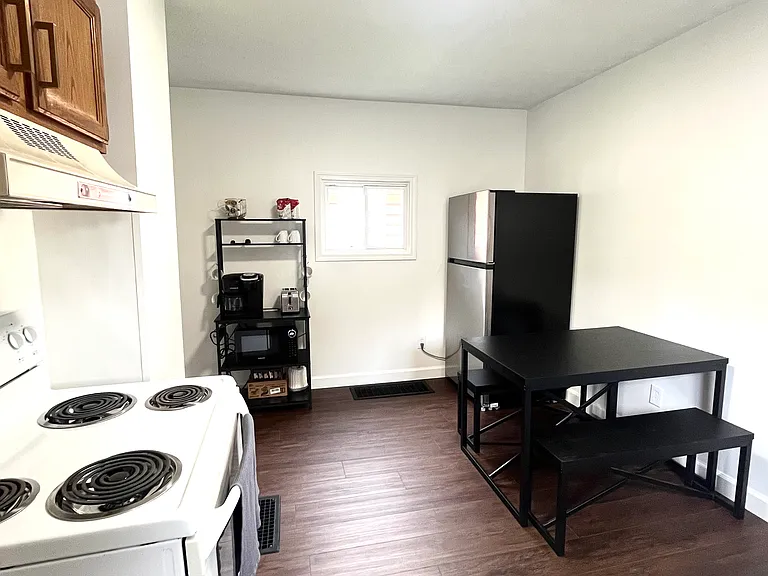 1308 Tampa Ave — Photo 5