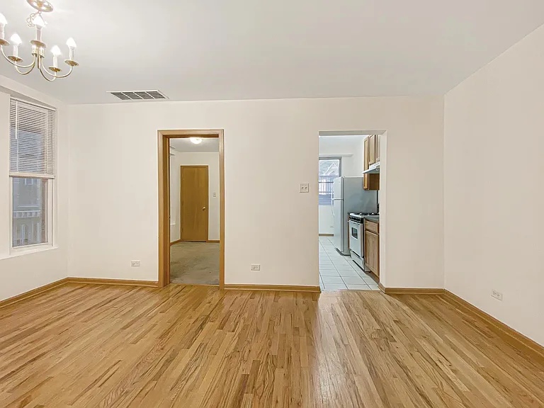 2930 W Shakespeare Ave — Photo 10