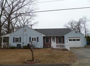 262 Woodmont St, West Springfield, MA 01089