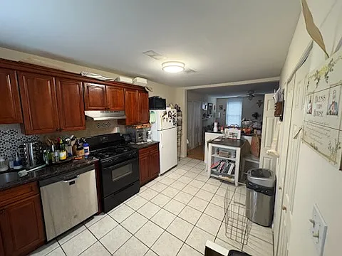 135 Green Ln #2 — Photo 17