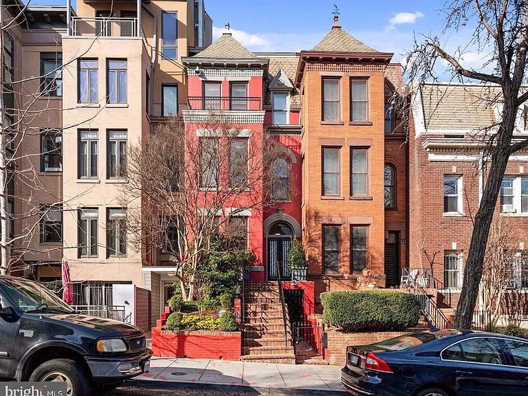 1817 Belmont Rd NW #1 — Photo 1