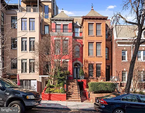 1817 Belmont Rd NW #1 Photo 1