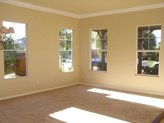 2nd image of 363 Plaza Los Osos