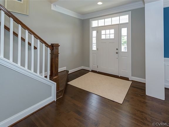 2nd image of 7000 Benhall Circle Gln