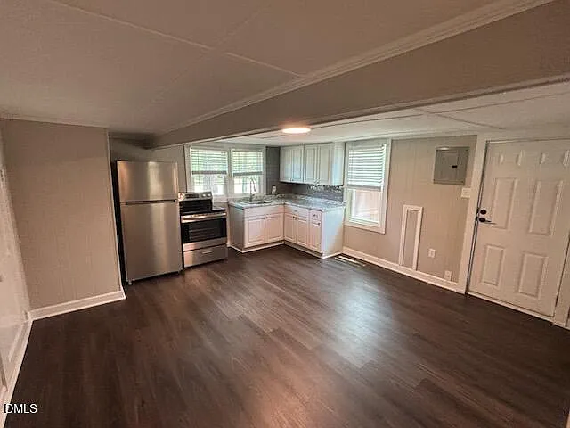 1 bed, 1.0 bath, 724 sqft, $1,000 — Photo 3