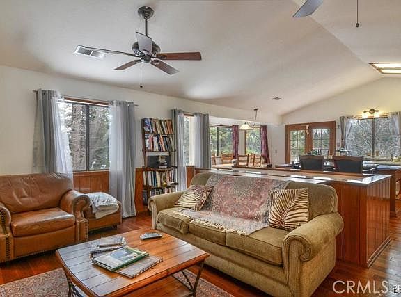 3rd image of 687 E Victoria Ct