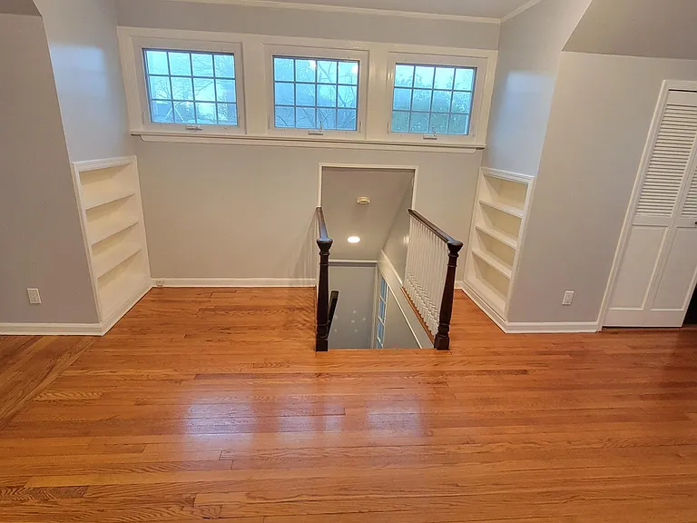 262 Crocus Ave #2 — Photo 8