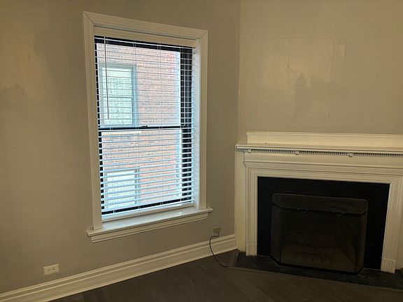 5th image of 20 E Goethe St APT 404