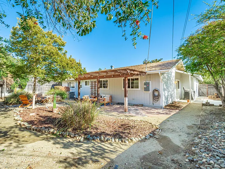 6825 Cobalt Way — Photo 43