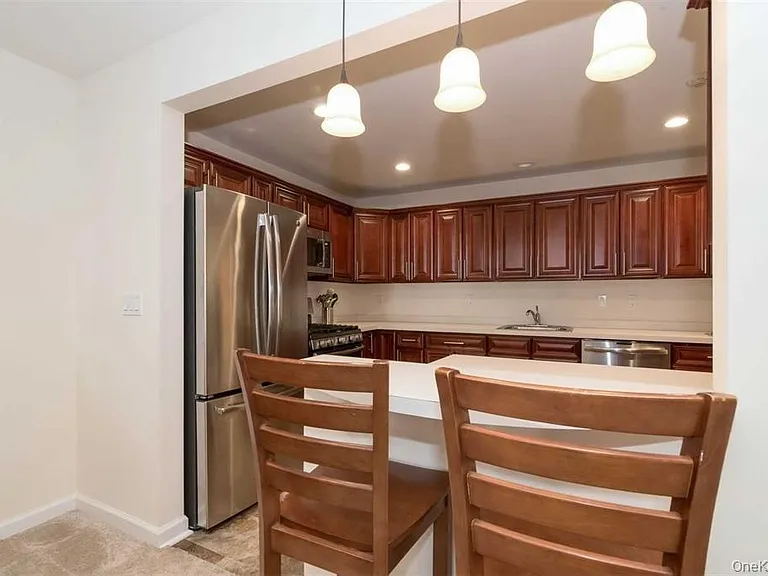 79 Leeward Ct — Photo 6