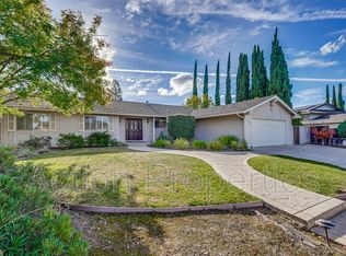 12261 Viewoak Dr, Saratoga, CA 95070