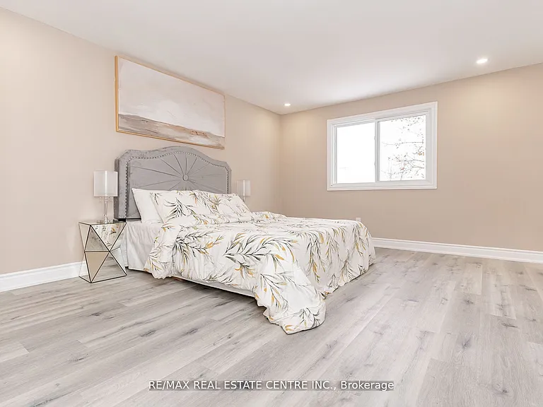 35 Feltre Ave — Photo 8