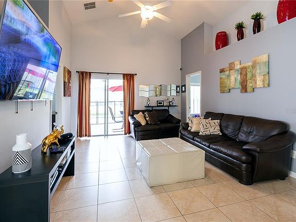3rd image of 1005 Tourmaline Dr