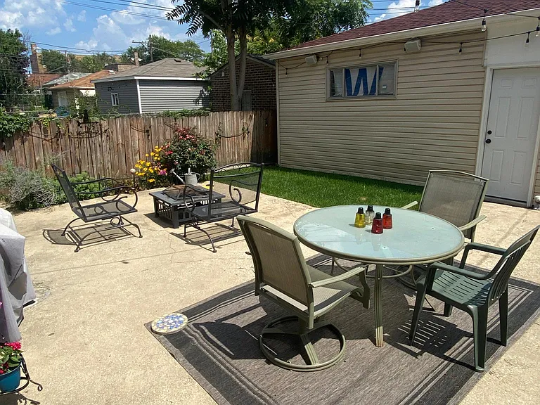 3027 N Davlin Ct #2 — Photo 25