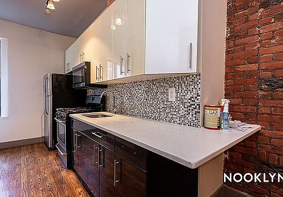3rd image of 705 Saint Marks Ave APT 1B