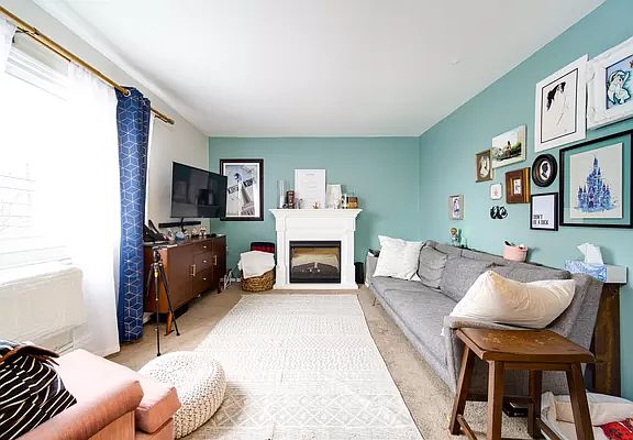 3rd image of 2653 28th St