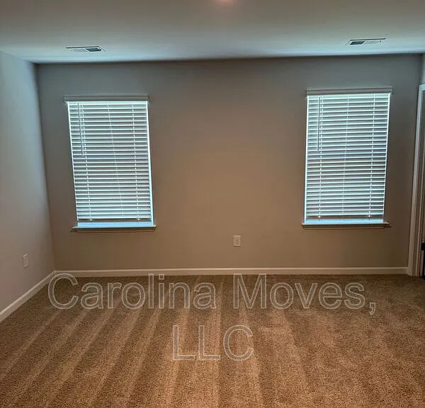 179 Randwick Ln — Photo 12