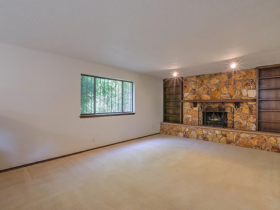 5th image of 1319 Camino Amparo NW