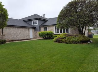 16236 Bormet Dr, Tinley Park, IL 60477