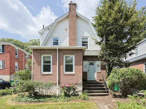 29 Margaret Rd, Newton, MA 02461