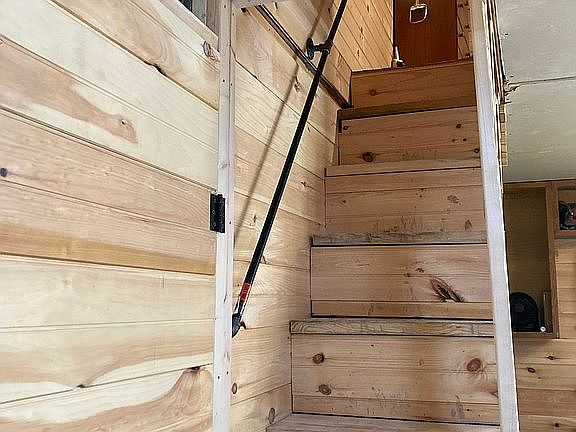 4th image of 354 Strait Rd