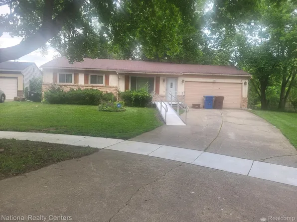 9239 Panama Ave, Ypsilanti, MI 48198