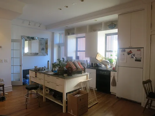 Rented by Brooklyn Heights Real Estate Inc | media 40