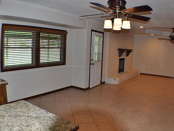 3rd image of 3631 Cypress Park Dr
