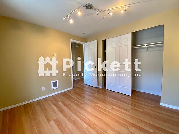 4th image of 4707 NW Walgren Dr #B-201
