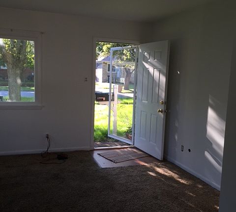 3rd image of 3775 Colbourne St