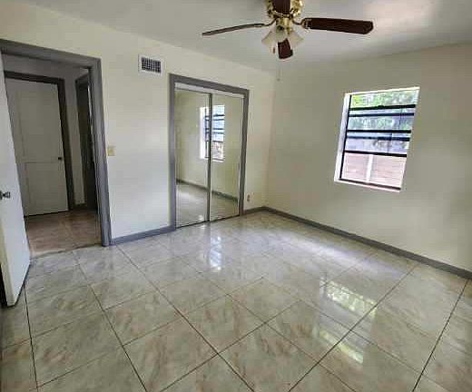 2nd image of 1006 N J St APT 3