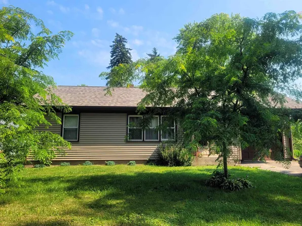 804 Madison St, Oregon, IL 61061