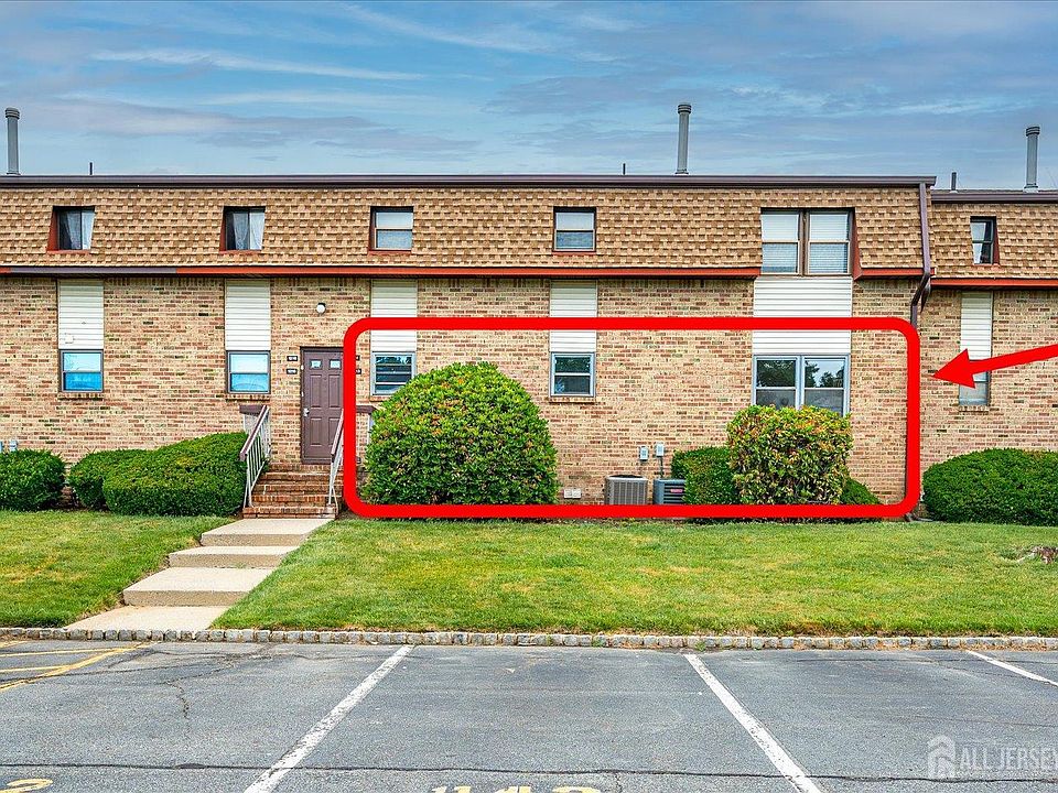 1st image of 1213 N Oaks Blvd