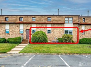 1213 N Oaks Blvd, North Brunswick, NJ 08902