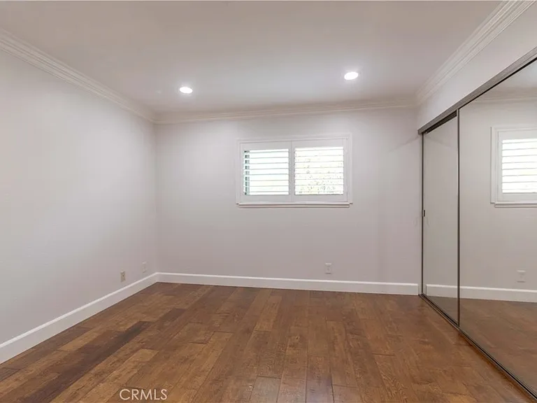 14 Peartree Ln — Photo 26