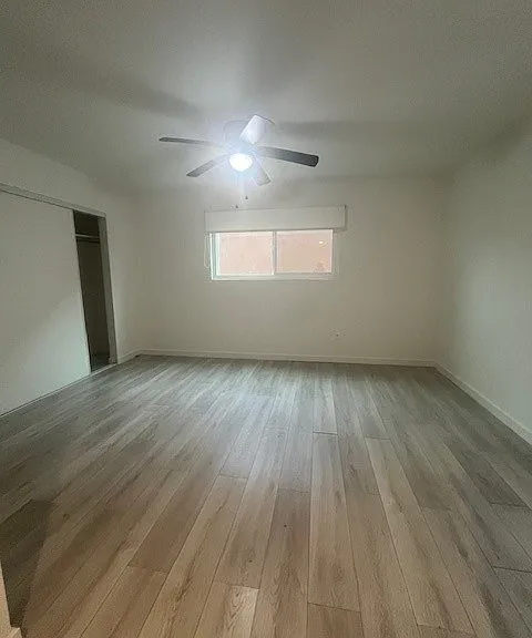 14153 Victory Blvd. — Photo 11