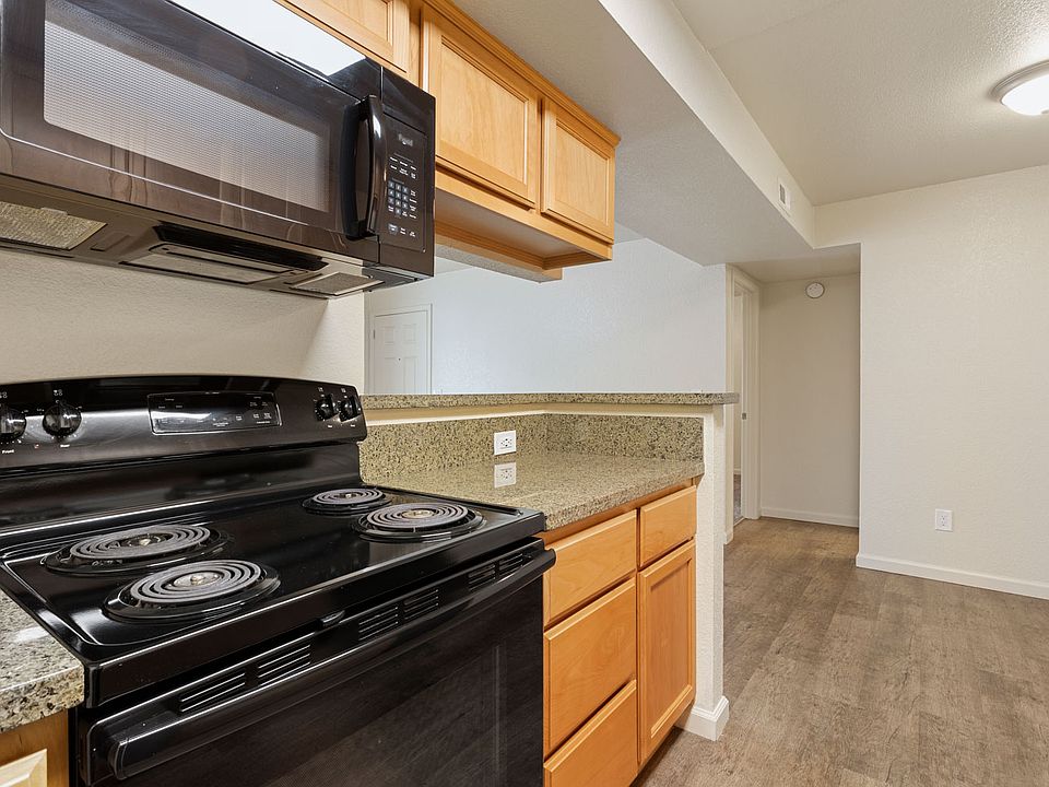 Executive or Cedar Remodel Kitchen (Cedar/ Redwood)