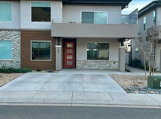 385 W Cliff View Ln, Hildale, UT 84784